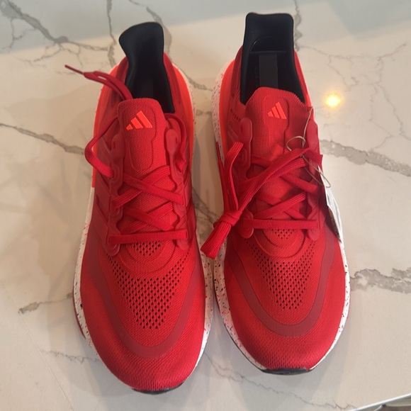 Adidas ultra boost light. Size 11 brand new - Picture 2 of 3